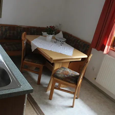 Haus Almrausch Gasthof Seefeld in Tirol