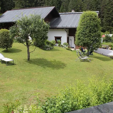 Haus Almrausch Gæstehus *