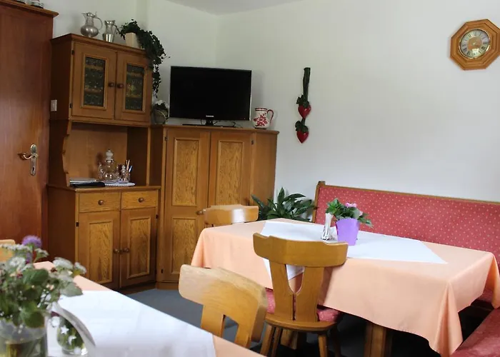 Haus Almrausch Pensionat *